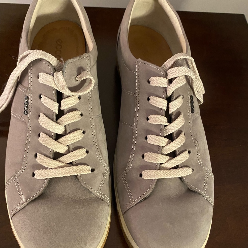 Ecco Women's Gray Sneakers